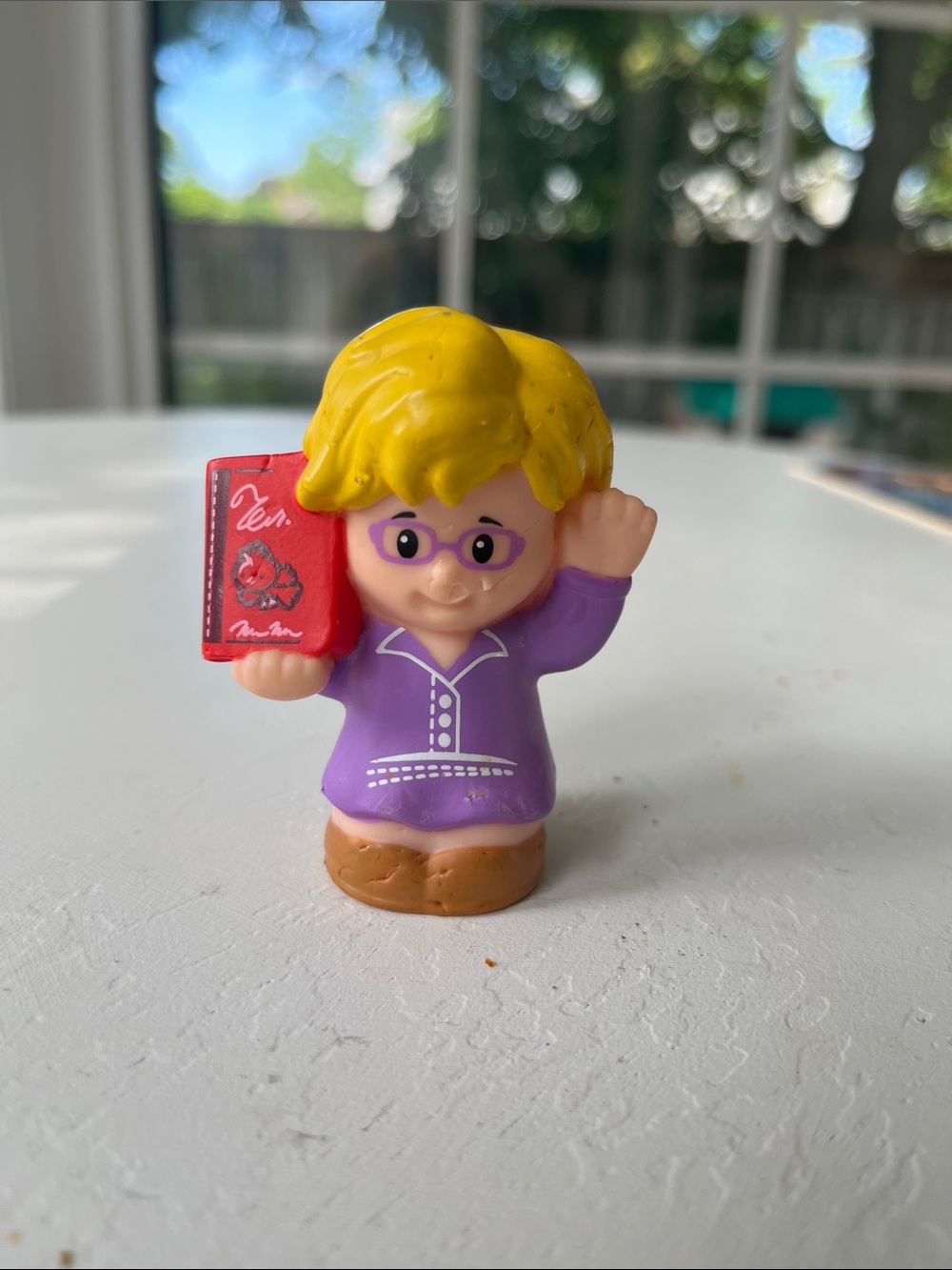 3/$15 💜Fisher Price Little People Librarian 2015